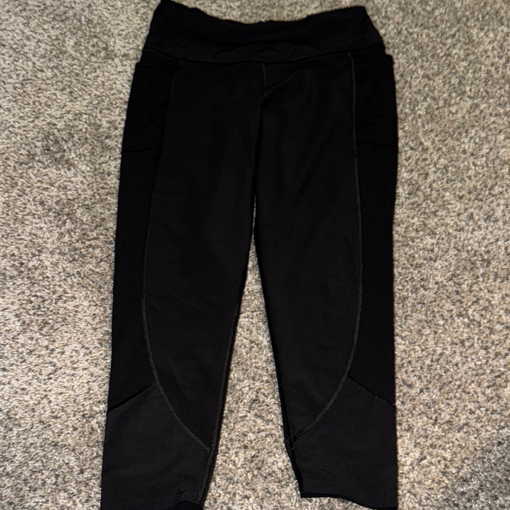 VS Black Capri Leggings